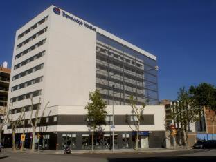 Travelodge Barcelona Poblenou - Barcelona - 8