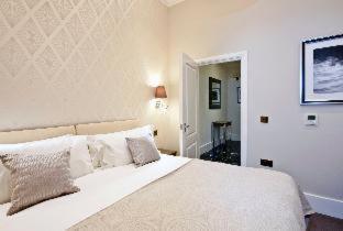 Ashburn Court Apartments - London - 4