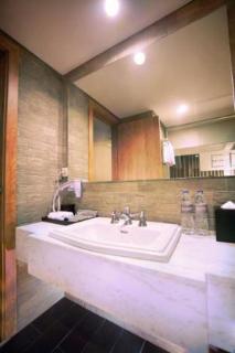 Harper Kuta Hotel by ASTON - 4