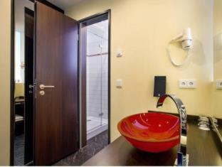 Best Western Plus Plaza Berlin Kurfürstendamm - Berlin - 2