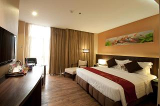Ramada by Wyndham Manila Central - Manila - 8