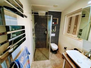 Charmante Souterrain-Wohnung mit einem gemütlichen Zimmer - 5