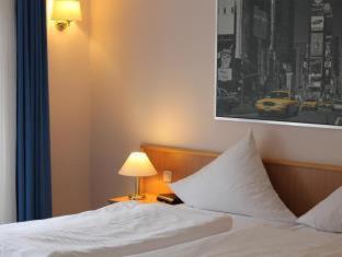 Filmhotel Lili Marleen - 9