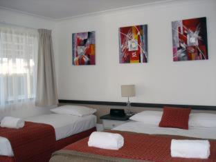 Oakey Motor Inn - 2