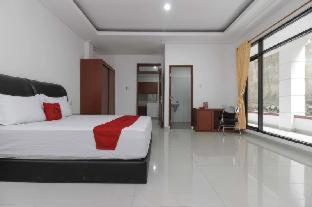 RedDoorz Premium near Stasiun Lenteng Agung - Jakarta - 2