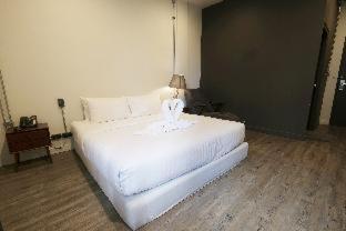 Iron32 Hotel - 9