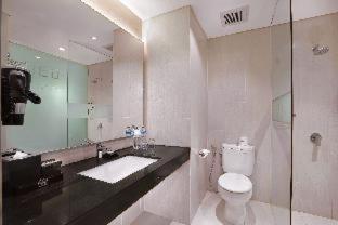 Hotel NEO+ Kuta Legian by ASTON - Legian - 1