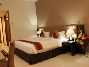 Hotel on The Rock - 3