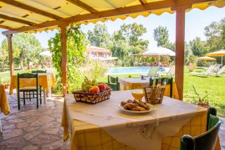 Tellis Holiday Rooms - Moraitika - 7