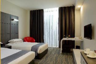 Dreamtel Jakarta - 8