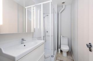 Stylish Apartment, WHITE CITY - SK - 3