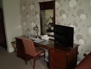 Woodland Manor Hotel - Bedford - 1