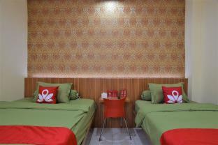 Green Apple Residence near Sarinah Mitra RedDoorz - Jakarta - 1