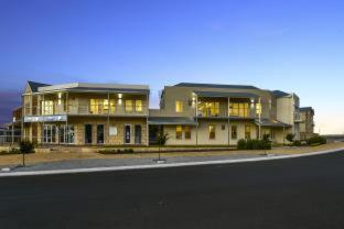 Robe Marina Accommodation - 4