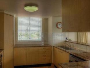 Kirra Beach Apartments - Gold Coast - 8
