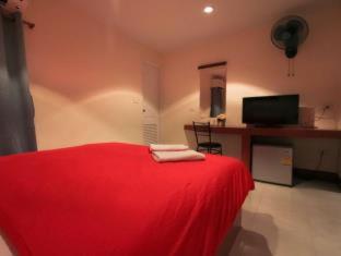 Walking Street Guest House - 2