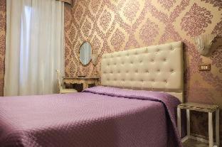 Hotel Bridge - Venice - 8