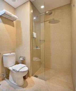 Whiz Prime Hotel Basuki Rahmat Malang - 4