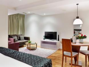 Cheval Harrington Court at South Kensington - 4