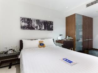 S33 Compact Sukhumvit Hotel - 5