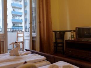 Hotel Pension Bernstein am Kurfürstendamm - Berlin - 2