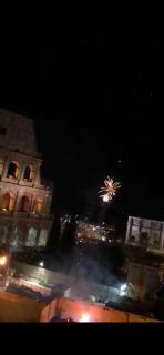 Balcony Colosseum View - Rome - 4