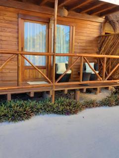 Palmeras de Mahahual Cabañas - 3