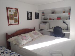AMPLA e CONFORTÁVEL SUITE - BAIRRO DO ESPINHEIRO - Recife - 8