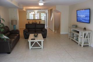 LICENSED MGR - MODERN 3/3.5 VILLA - KEY LARGO'S MOST UPSCALE OCEANFRONT RESORT! - Key Largo - 4