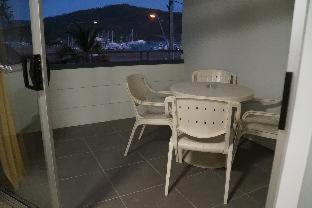 Airlie Seaview Apartments - 3
