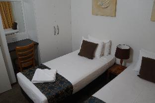 Airlie Seaview Apartments - 1
