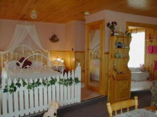 Rosebank Cottage Collection - 1