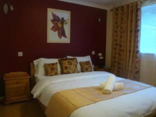 Remarc Guest House - 7