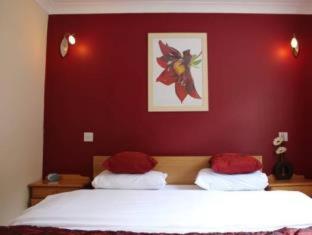 Remarc Guest House - 2