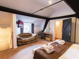 The Mount Country Manor Hotel & Golf Wolverhampton - Wolverhampton - 1