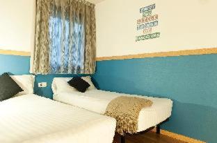 MH Apartments Ramblas - Barcelona - 4