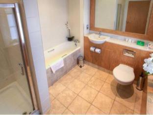 Strangford Arms Hotel - Newtownards - 2