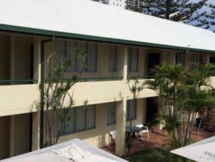 Darcy Arms Hotel Motel - 3