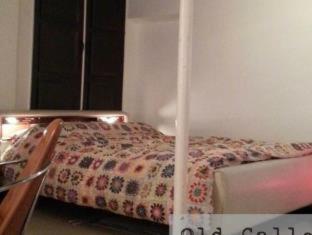 Trembling Madness Apartments - 6
