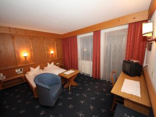 Hotel Almhof - Neustift im Stubaital - 1