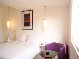 Hotel Glodok Plaza - 1