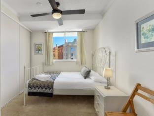 Goldsborough Place Apartments - 5
