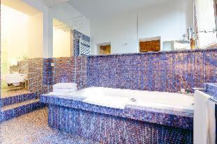 Il Convento Dei Fiori Di Seta - 4