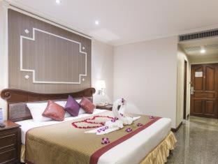 Majestic Suites Hotel - 4