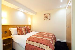 Queens Mansions: The Maisonette - Blackpool - 1
