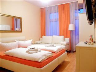 City Guesthouse Pension Berlin - 8