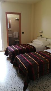 Hotel Alaska - 3