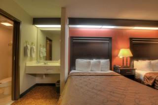 Smoky Mountain Inn & Suites - Cherokee - 7
