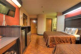 Smoky Mountain Inn & Suites - Cherokee - 6
