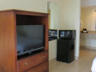 Flagship Inn - Lake Brownwood - 3